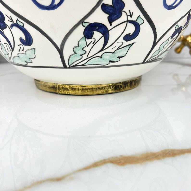 Vasque Marocaine artisanale fabriqué à la main bordure en laiton #533