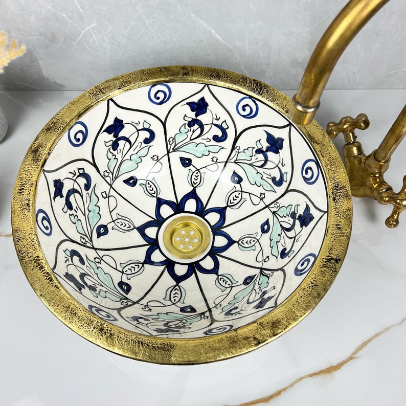 Vasque Marocaine artisanale fabriqué à la main bordure en laiton #533