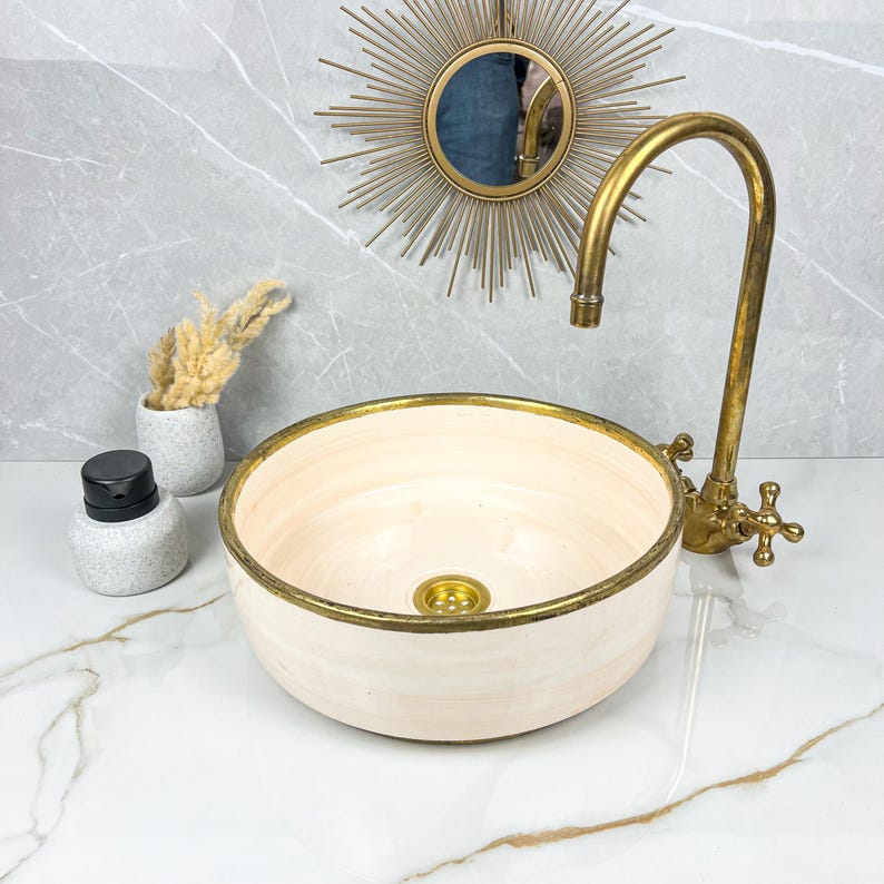 Vasque Marocaine artisanale fabriqué à la main bordure en laiton #536