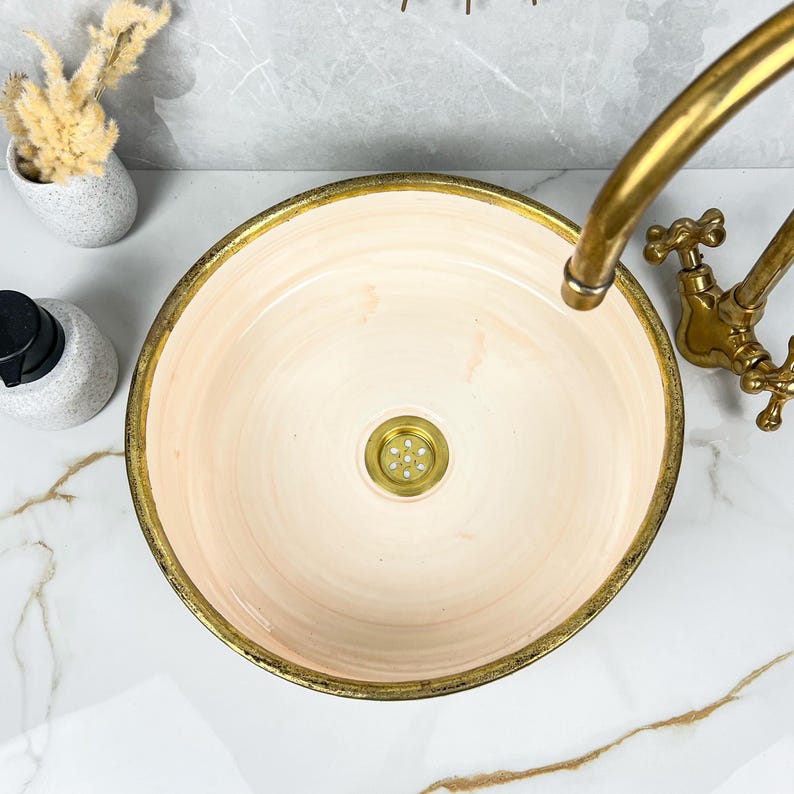 Vasque Marocaine artisanale fabriqué à la main bordure en laiton #536