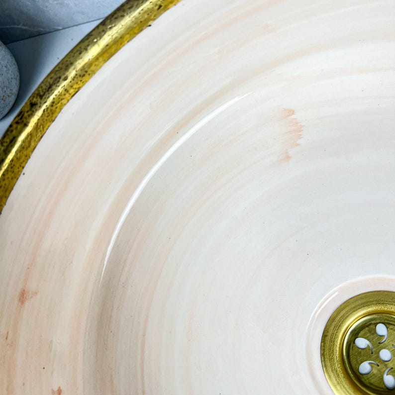 Vasque Marocaine artisanale fabriqué à la main bordure en laiton #536