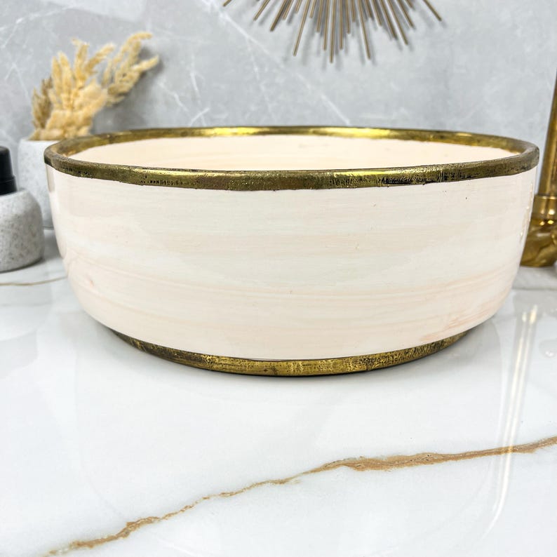 Vasque Marocaine artisanale fabriqué à la main bordure en laiton #536