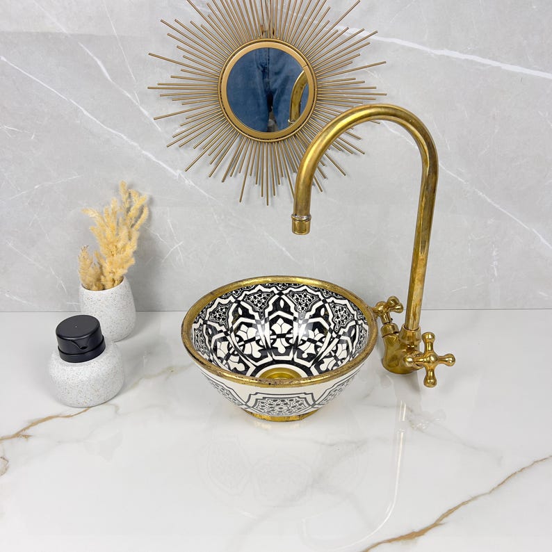 Vasque Marocaine artisanale fabriqué à la main bordure en laiton #537