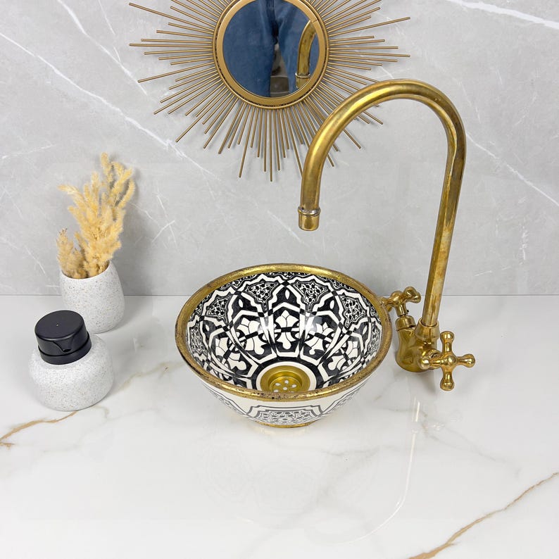 Vasque Marocaine artisanale fabriqué à la main bordure en laiton #537