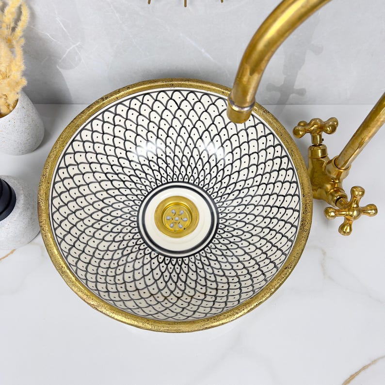 Vasque Marocaine artisanale fabriqué à la main bordure en laiton #538