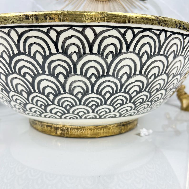 Vasque Marocaine artisanale fabriqué à la main bordure en laiton #531