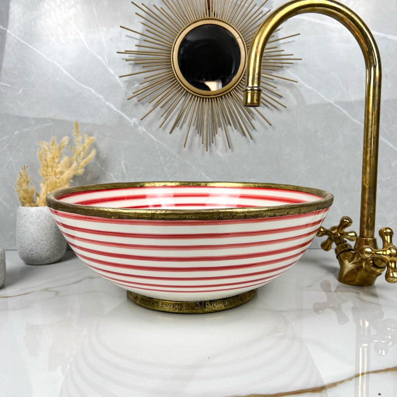 Vasque Marocaine artisanale fabriqué à la main bordure en laiton #539