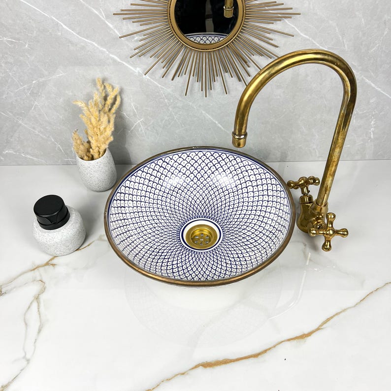 Vasque Marocaine artisanale fabriqué à la main bordure en laiton #540