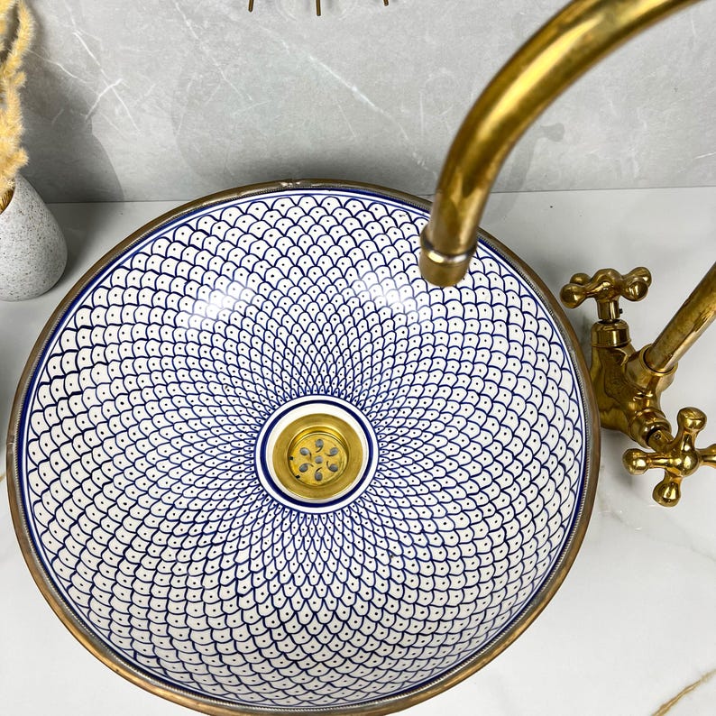 Vasque Marocaine artisanale fabriqué à la main bordure en laiton #540
