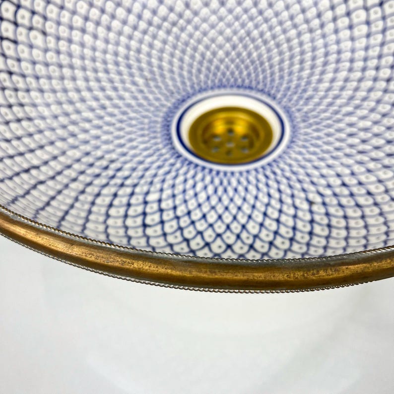 Vasque Marocaine artisanale fabriqué à la main bordure en laiton #540