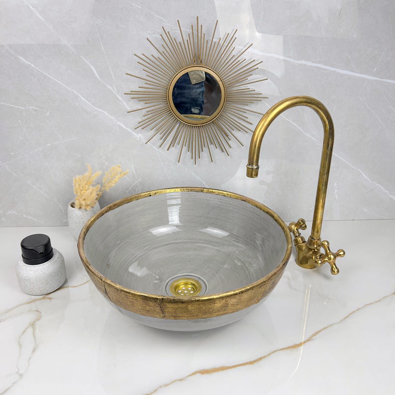 Vasque Marocaine artisanale fabriqué à la main bordure en laiton #528