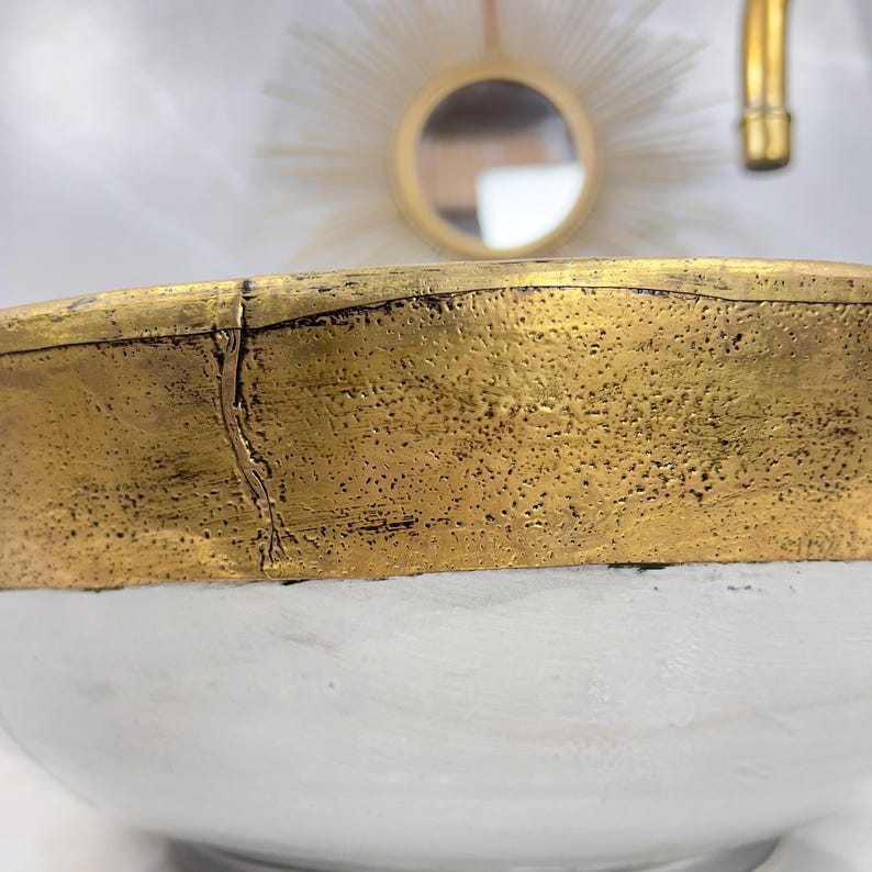 Vasque Marocaine artisanale fabriqué à la main bordure en laiton #528