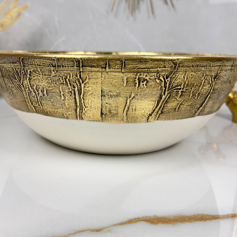 Vasque Marocaine artisanale fabriqué à la main bordure en laiton #530