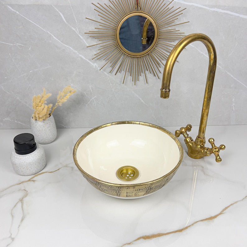 Vasque Marocaine artisanale fabriqué à la main bordure en laiton #530