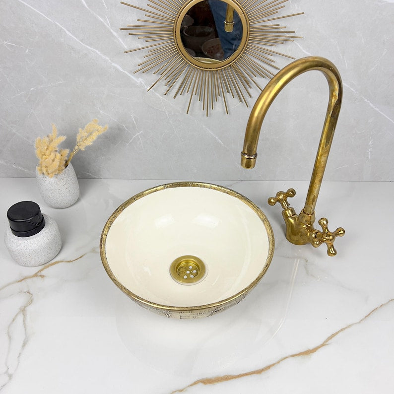 Vasque Marocaine artisanale fabriqué à la main bordure en laiton #530