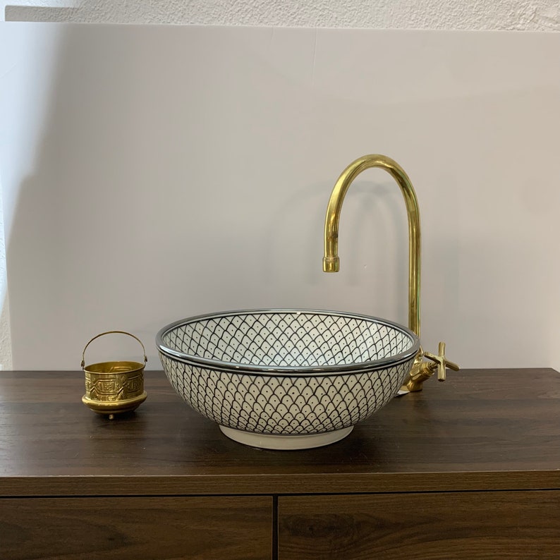 Vasque de salle de bain contour Argentée| Lavabo en céramique peinte à la main | Bathroom sink #20N