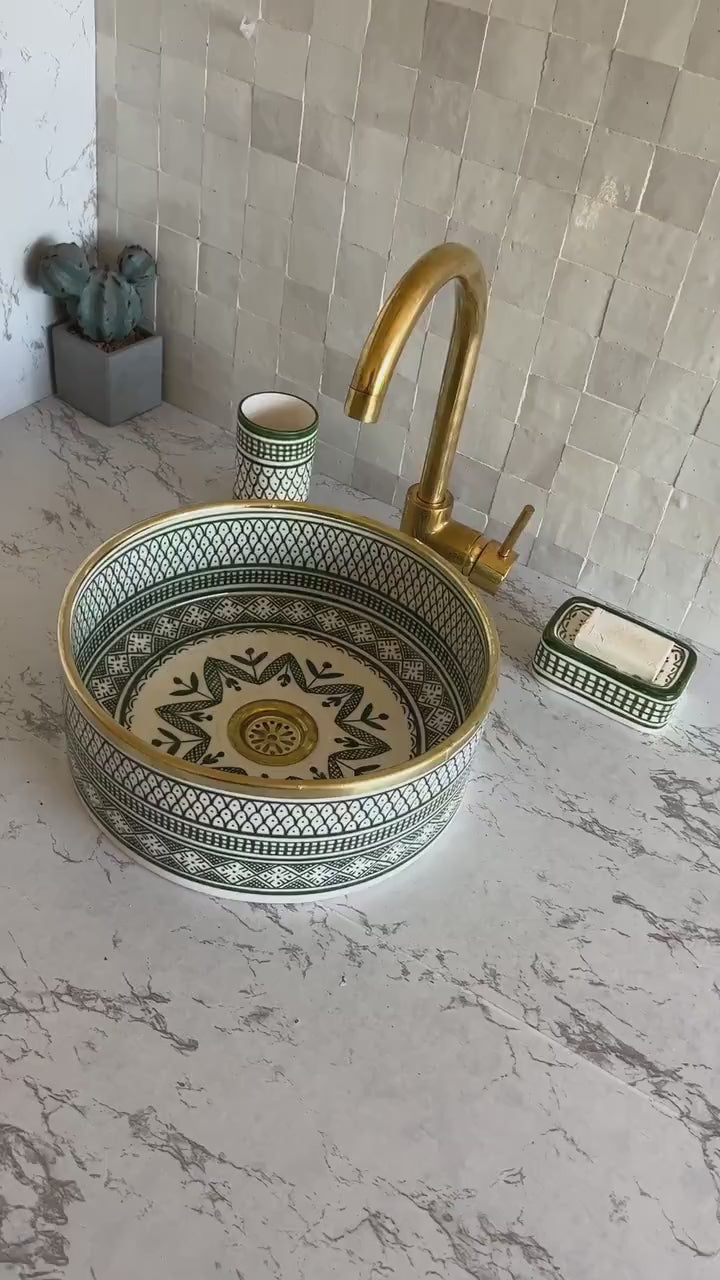 Vasque Marocaine artisanale fabriqué à la main bordure en laiton #284